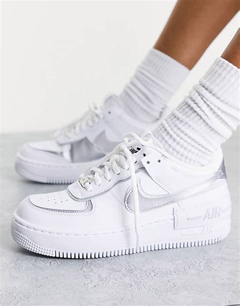 nike air force 1 silber nike zeichen